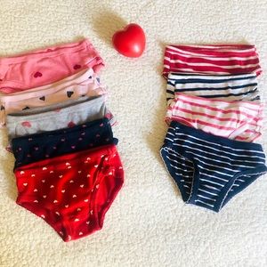 Gap 2-3 toddler undies bundle